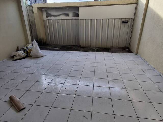 GARAGEM